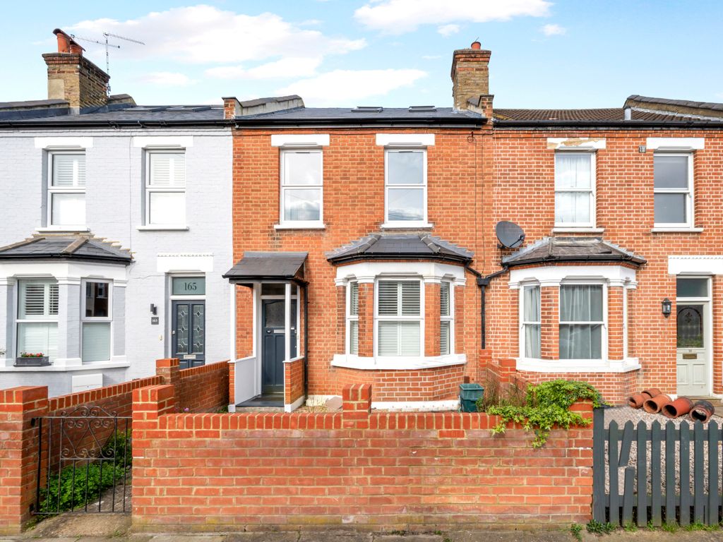 3 bed terraced house for sale in Thornhill Road, Surbiton KT6, £675,000