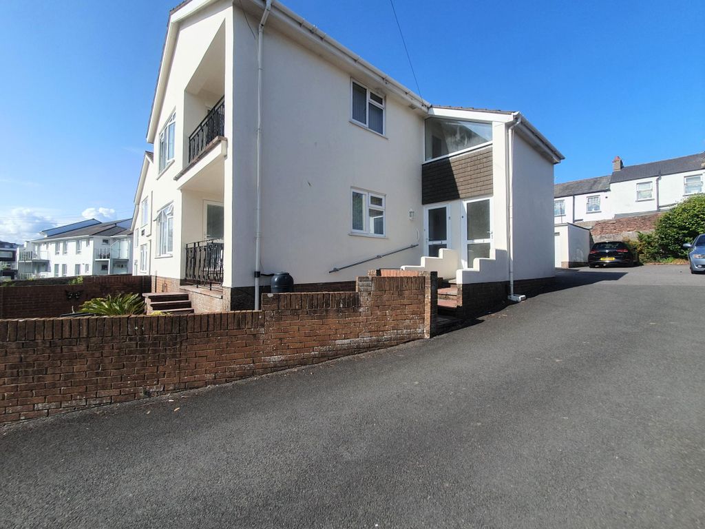 2 bed flat to rent in Whitstone Road, Paignton TQ4 Zoopla