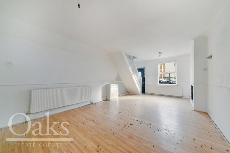 4 bed terraced house for sale in Salisbury Road, Woodside, Croydon SE25 Zoopla