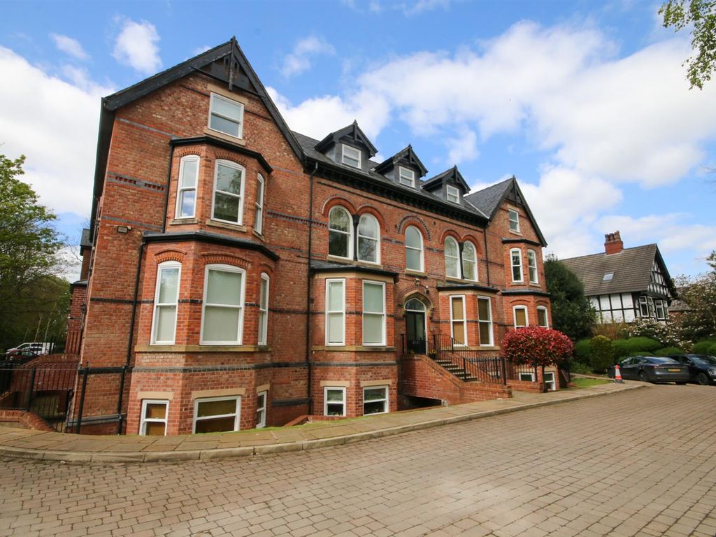 2 bed flat for sale in Brentwood Court, Sandwich Road, Ellesmere Park