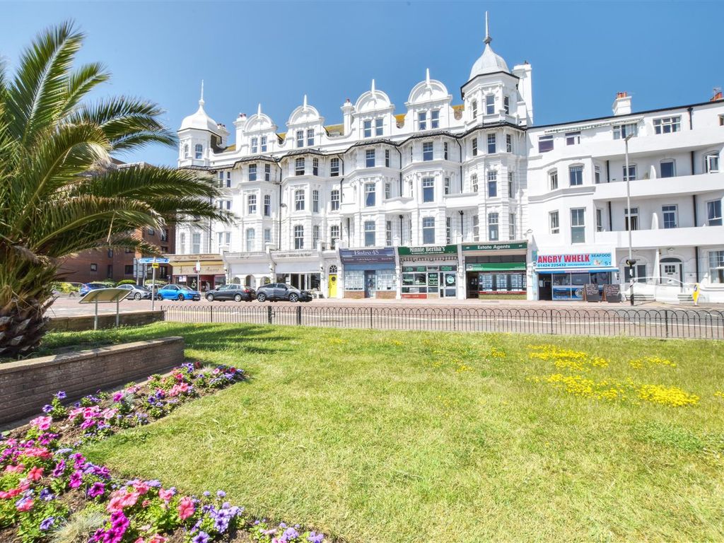 3 bed flat for sale in Wilton Court Mansions, Marina, BexhillOnSea