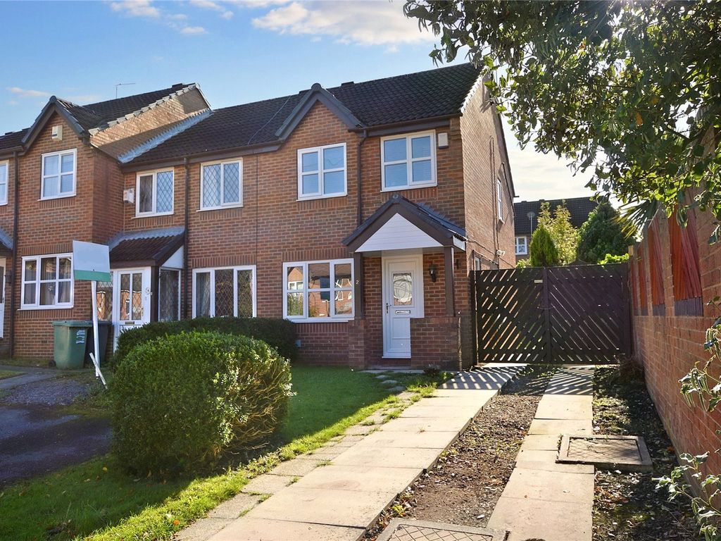 2 bed town house for sale in Pinders Green Court, Methley, Leeds, West