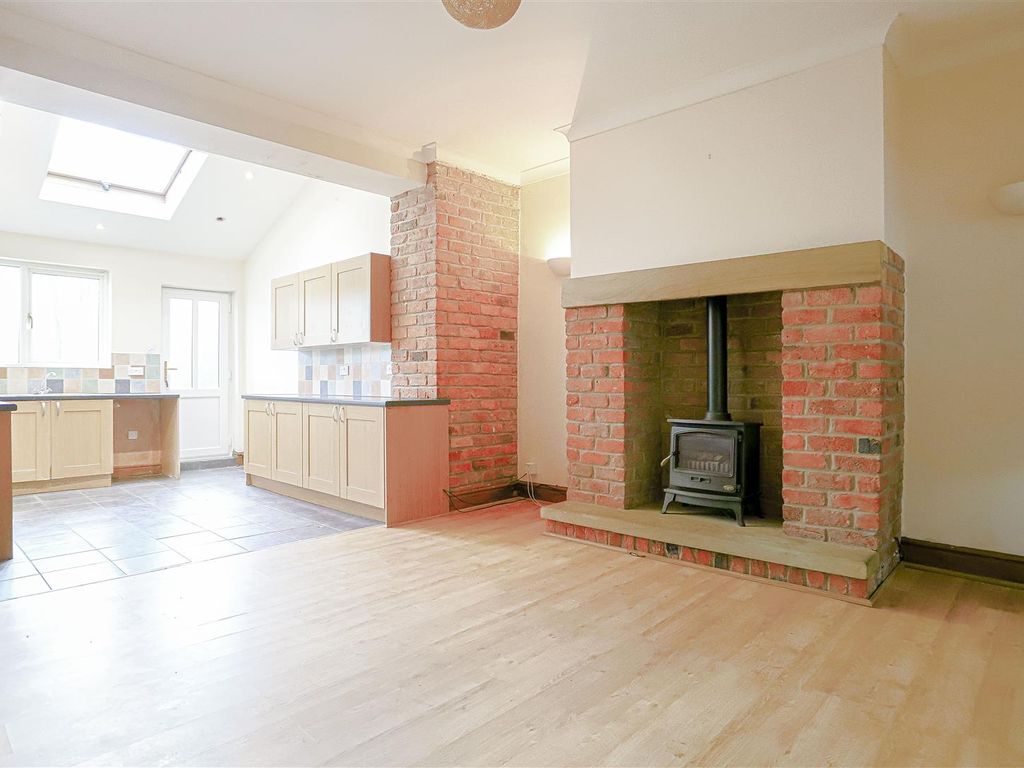 3 bed property for sale in High Street, Rishton, Blackburn BB1 Zoopla