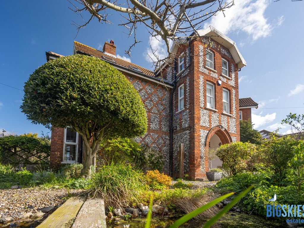 8 bed property for sale in Nelson Road, Sheringham NR26 Zoopla