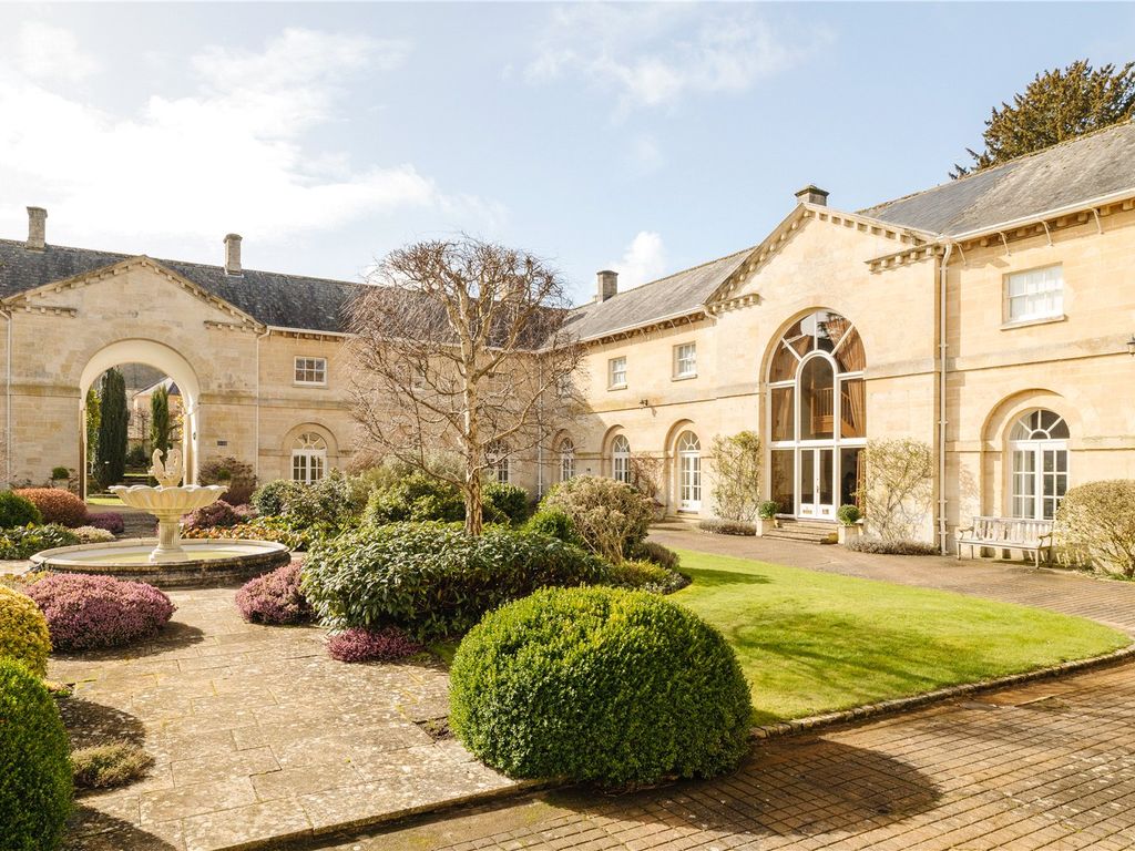 1 bed mews for sale in Sherborne Stables, Sherborne, Gloucestershire