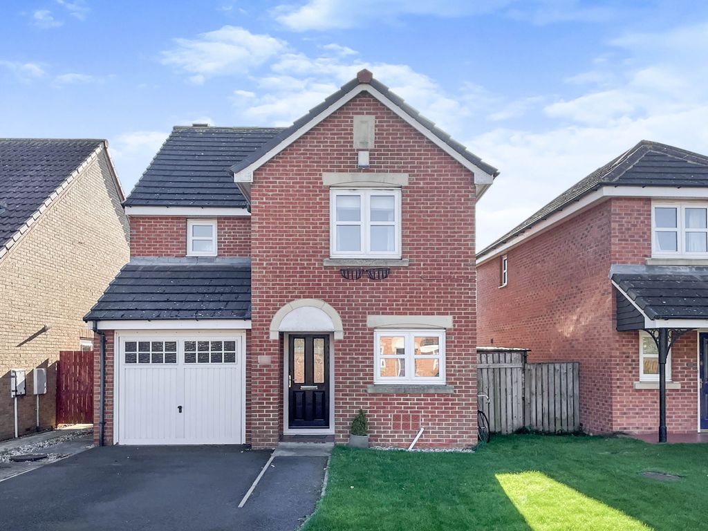 3 bed detached house for sale in Dickens Court, Billingham TS23, £