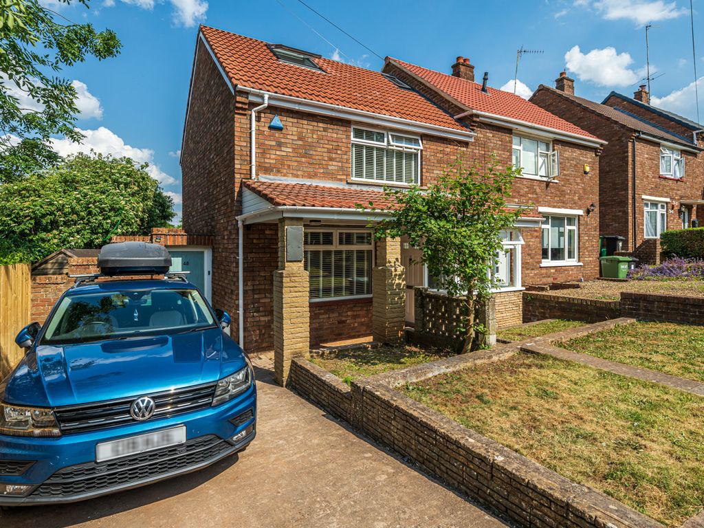 3 bed semidetached house for sale in Almond Way, Mangotsfield, Bristol