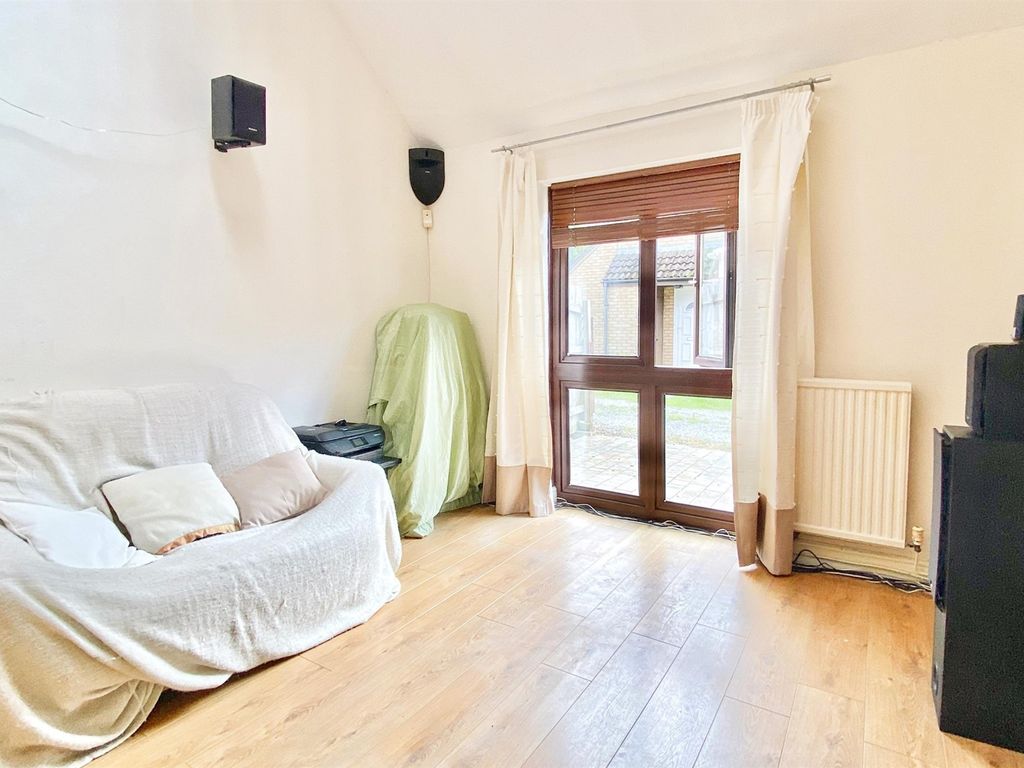 Fulmar Close, Penarth CF64  