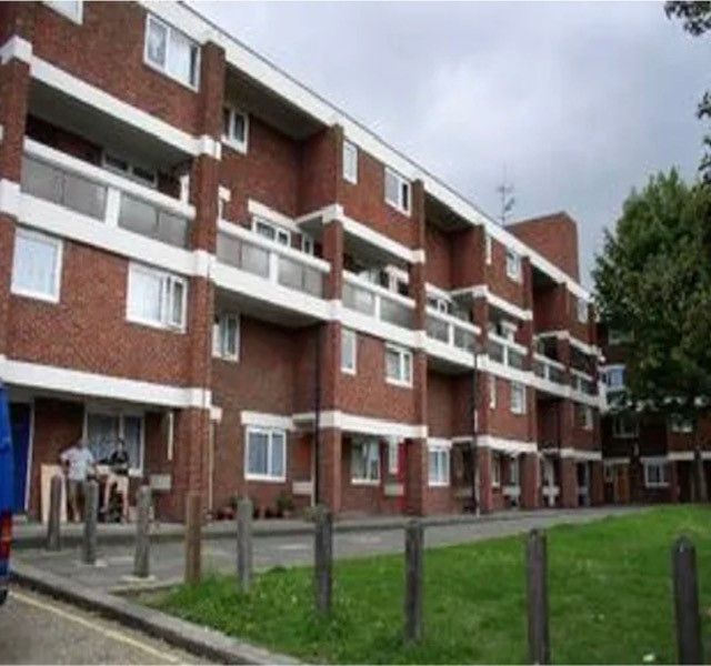 3 bed for sale in Plumstead Road, London SE18, £290,000 Zoopla