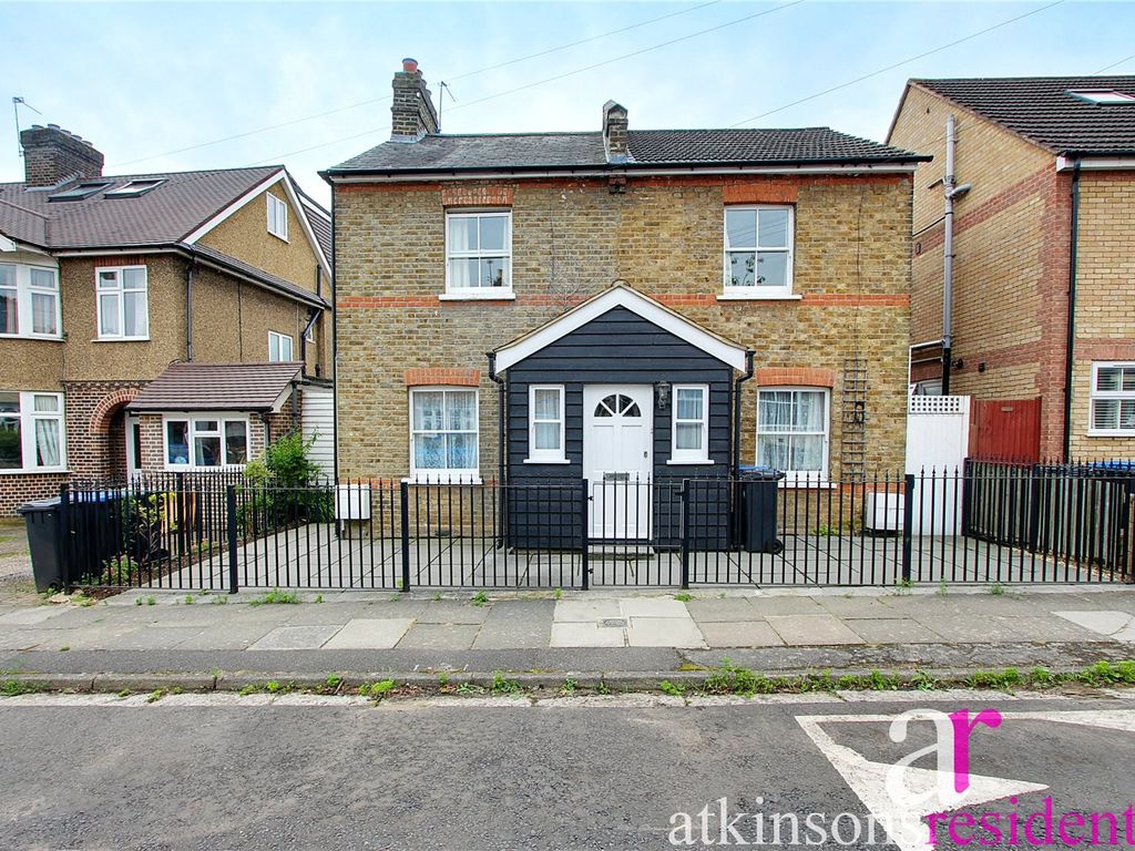 5 bed detached house for sale in Cedar Park Road, Enfield EN2 Zoopla