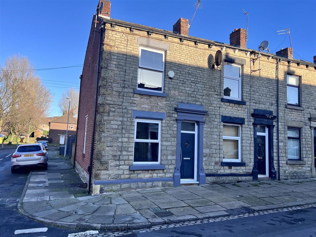 Lindsay Street, Stalybridge SK15