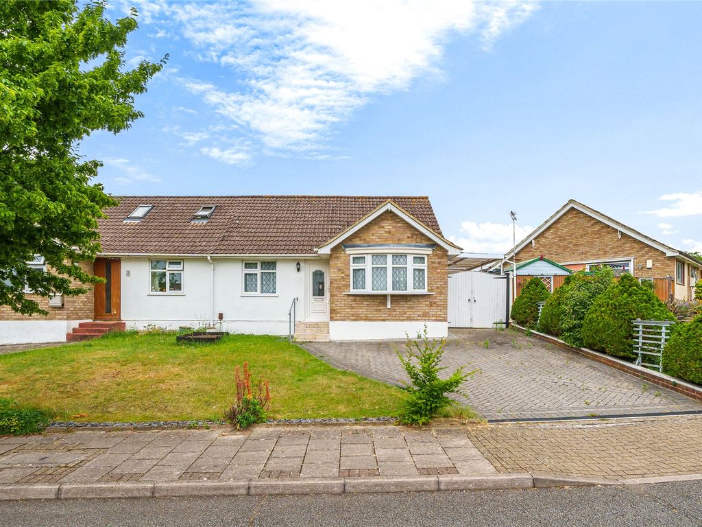 2 bed bungalow for sale in Hilborough Way, Farnborough Village BR6 Zoopla