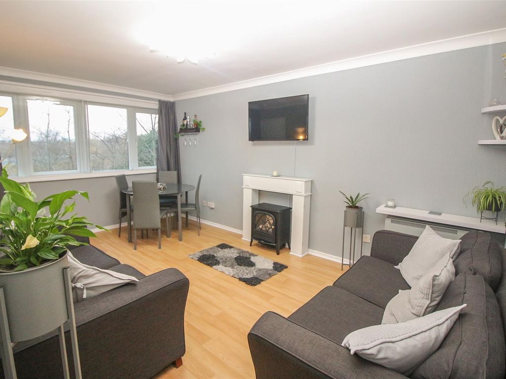 2 bed flat for sale in Haydon Close, Newcastle Upon Tyne NE3, £60,000