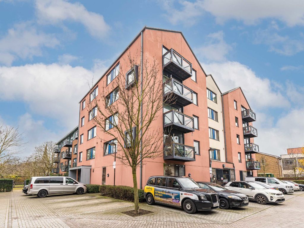 2 bed flat for sale in Union Lane, Isleworth TW7, £355,000 Zoopla