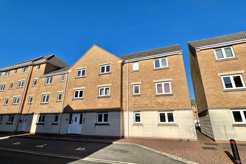 1 bed flat for sale in Macfarlane Chase, WestonSuperMare BS23 Zoopla