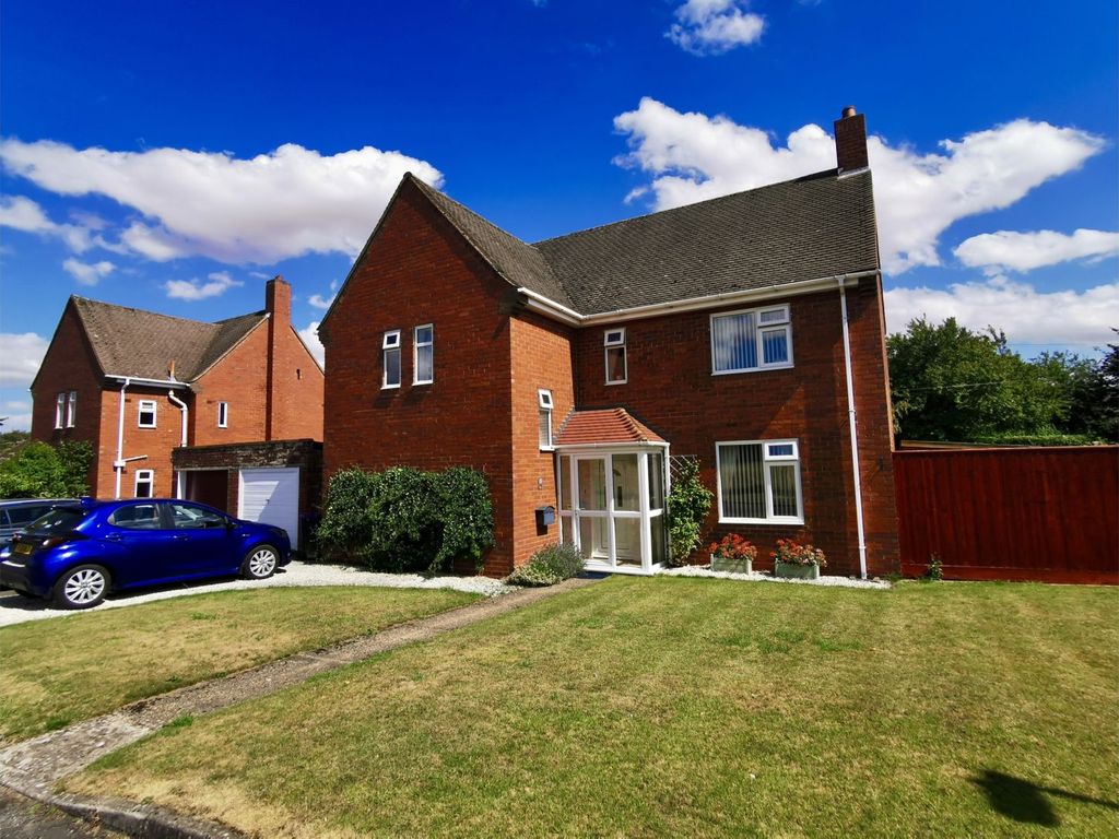 3 bed detached house for sale in Cambridge Crescent, Brookenby LN8 Zoopla