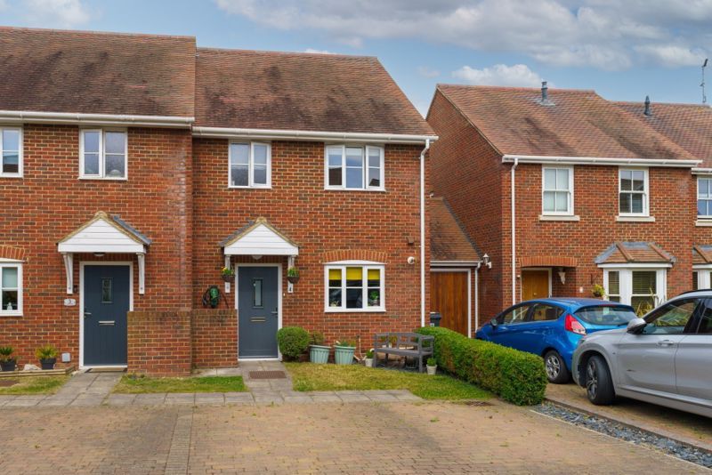 3 bed end terrace house for sale in The Mill, Wilstone, Nr Tring HP23