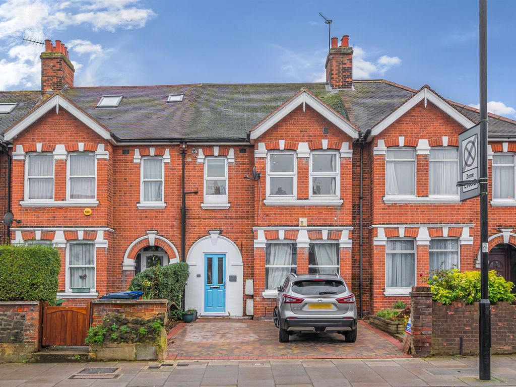 3 bed flat for sale in Windmill Road, London W5, £500,000 Zoopla
