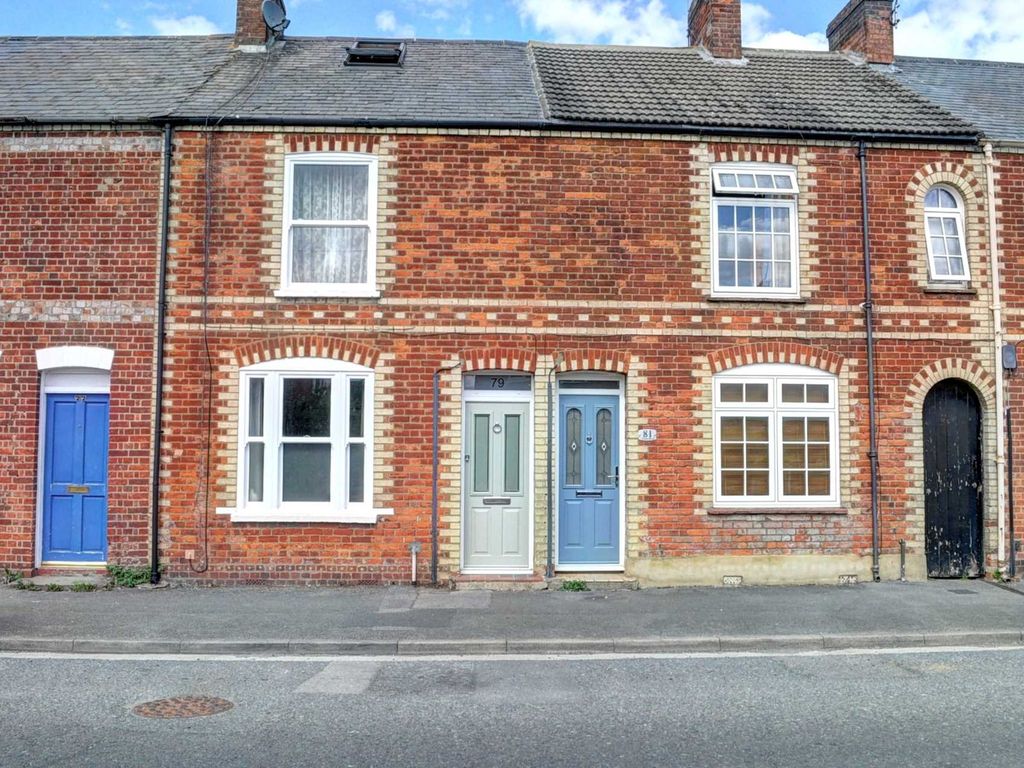 3 bed terraced house for sale in Chinnor Road, Thame OX9, £425,000 Zoopla