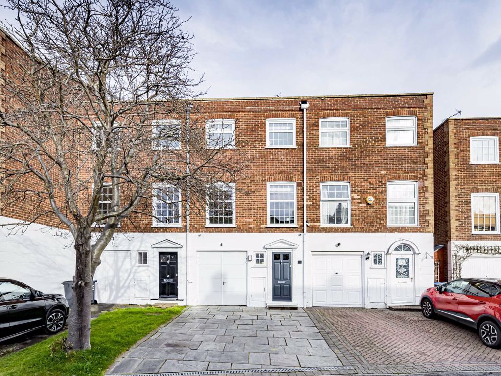 4 bed terraced house for sale in Blenheim Gardens, Kingston Upon Thames