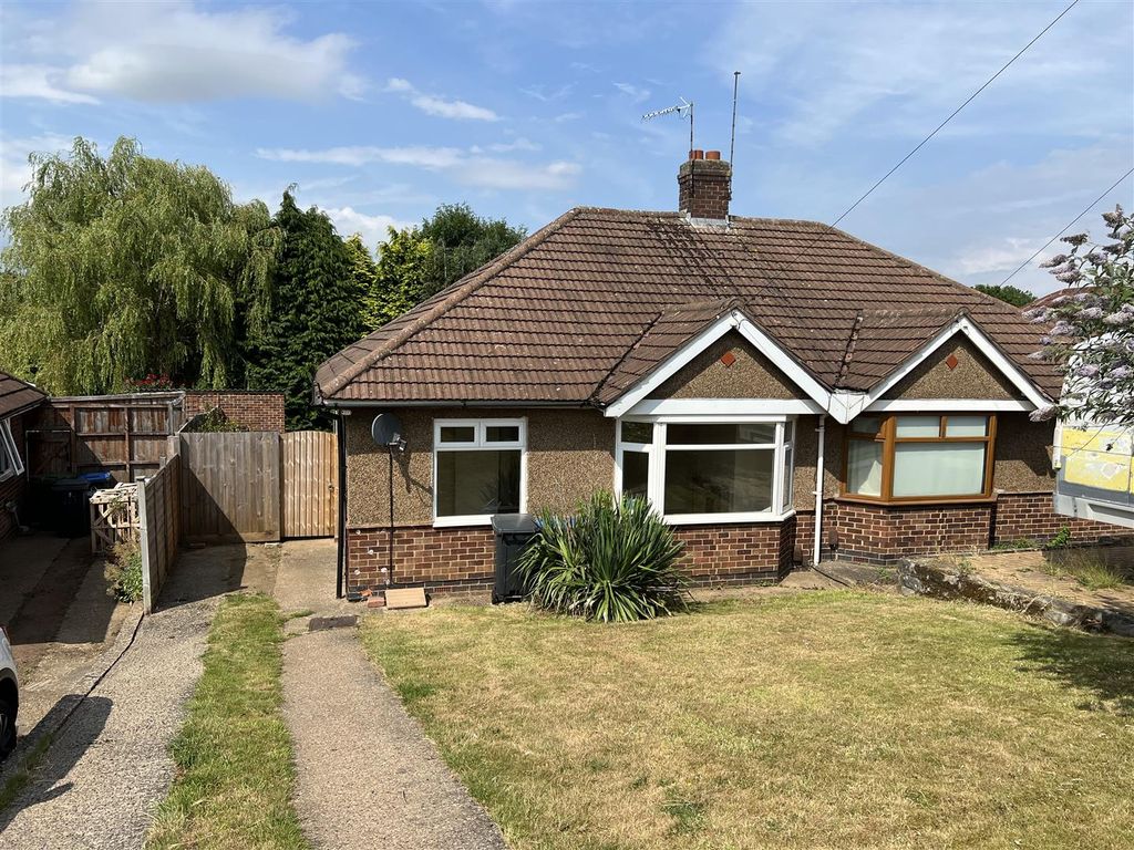 2 bed semidetached bungalow for sale in Lower Hillmorton Road, Rugby