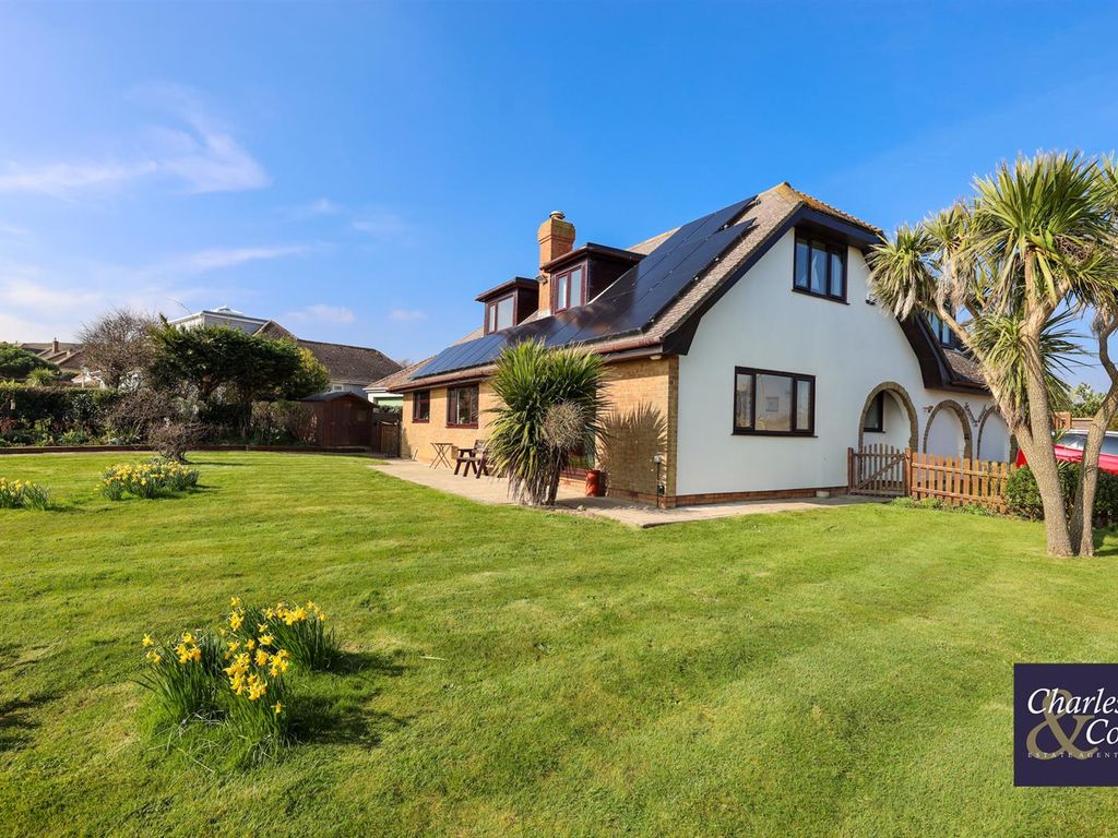 4 bed detached house for sale in Gorsethorn Way, Fairlight, Hastings