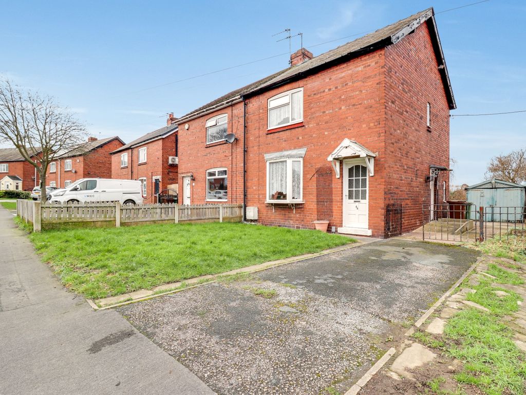 3 bed semidetached house for sale in Toll Bar Road, Castleford, West