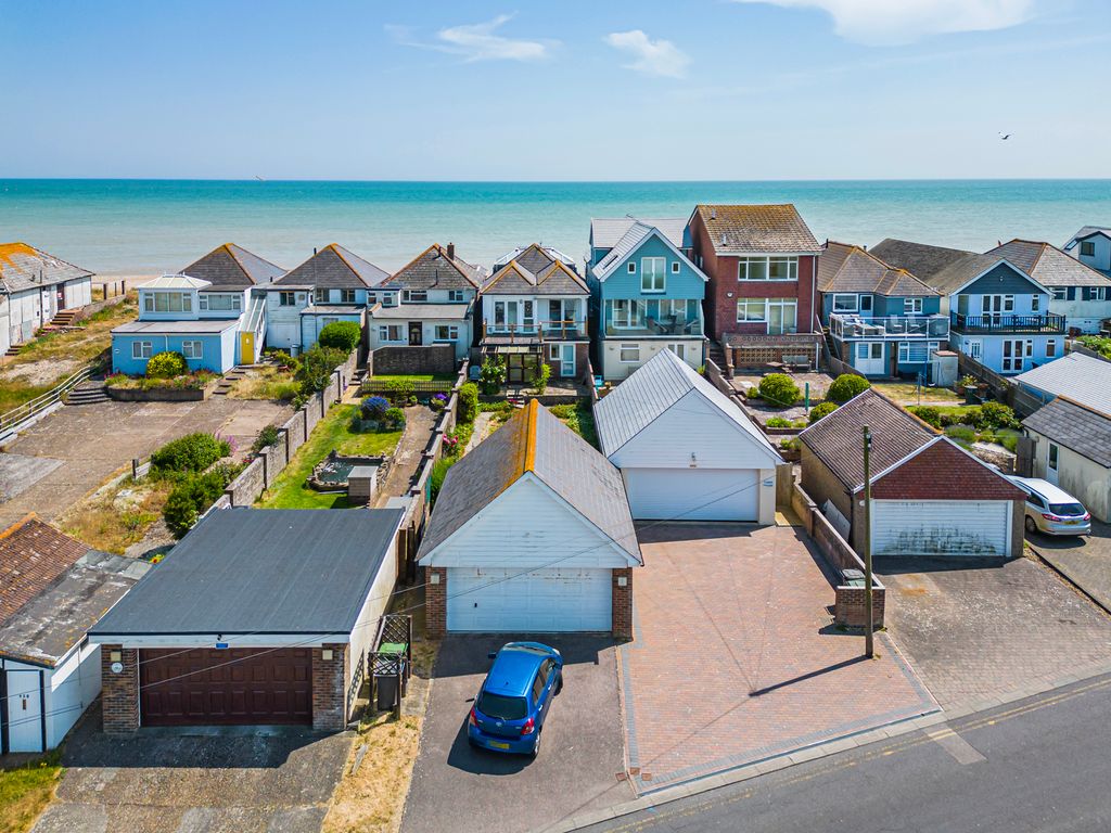 2 bed detached house for sale in Coast Road, Pevensey Bay BN24 Zoopla