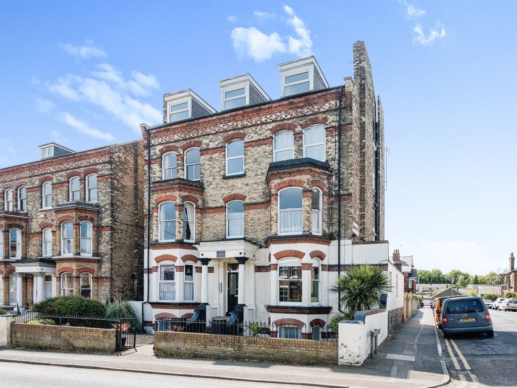 2 bed flat for sale in 16 Granville Road, Broadstairs CT10 Zoopla