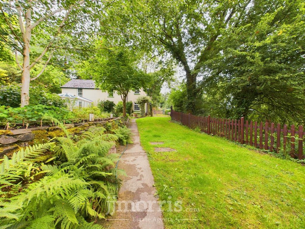 3 bed cottage for sale in Newcastle Emlyn SA38, £365,000 Zoopla