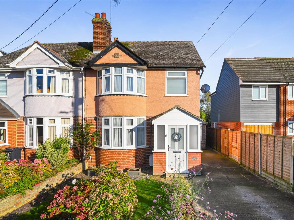3 bed semidetached house for sale in Colchester Road, Lawford