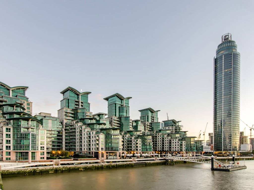 2 bed flat for sale in St Wharf, Vauxhall, London SW8, £750,000