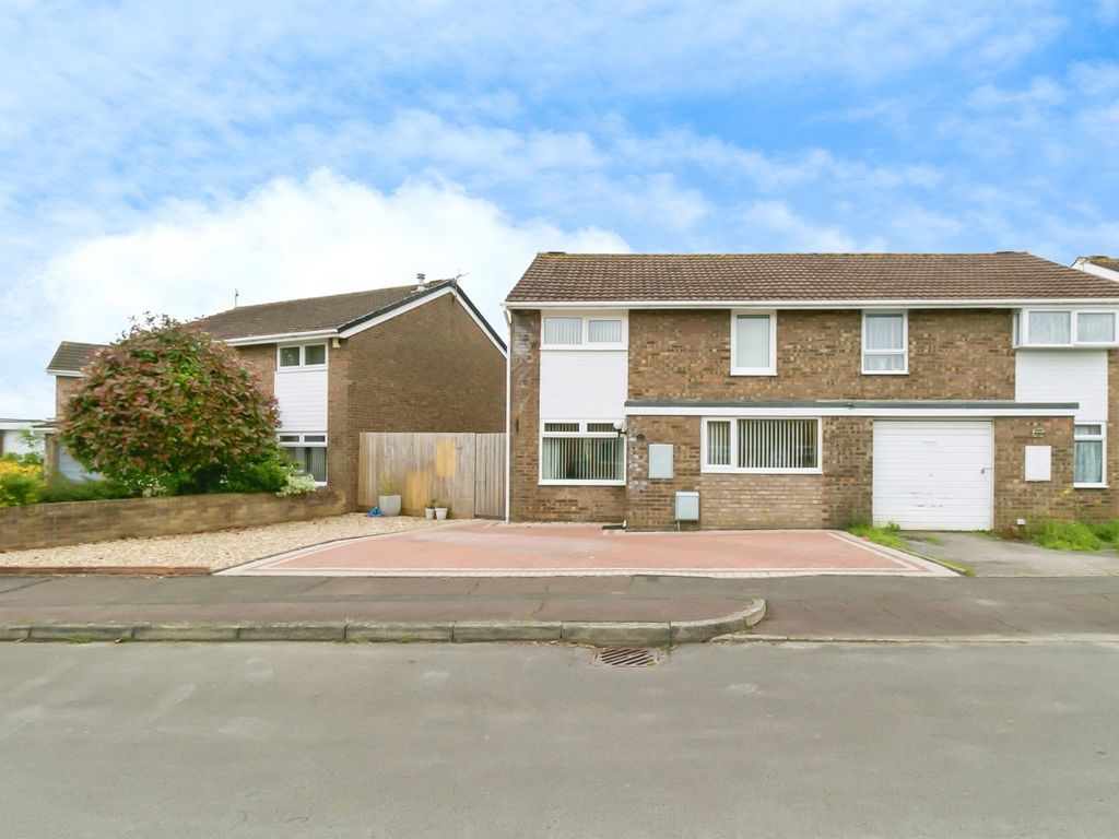 3 bed semidetached house for sale in Monmouth Way, Boverton, Llantwit