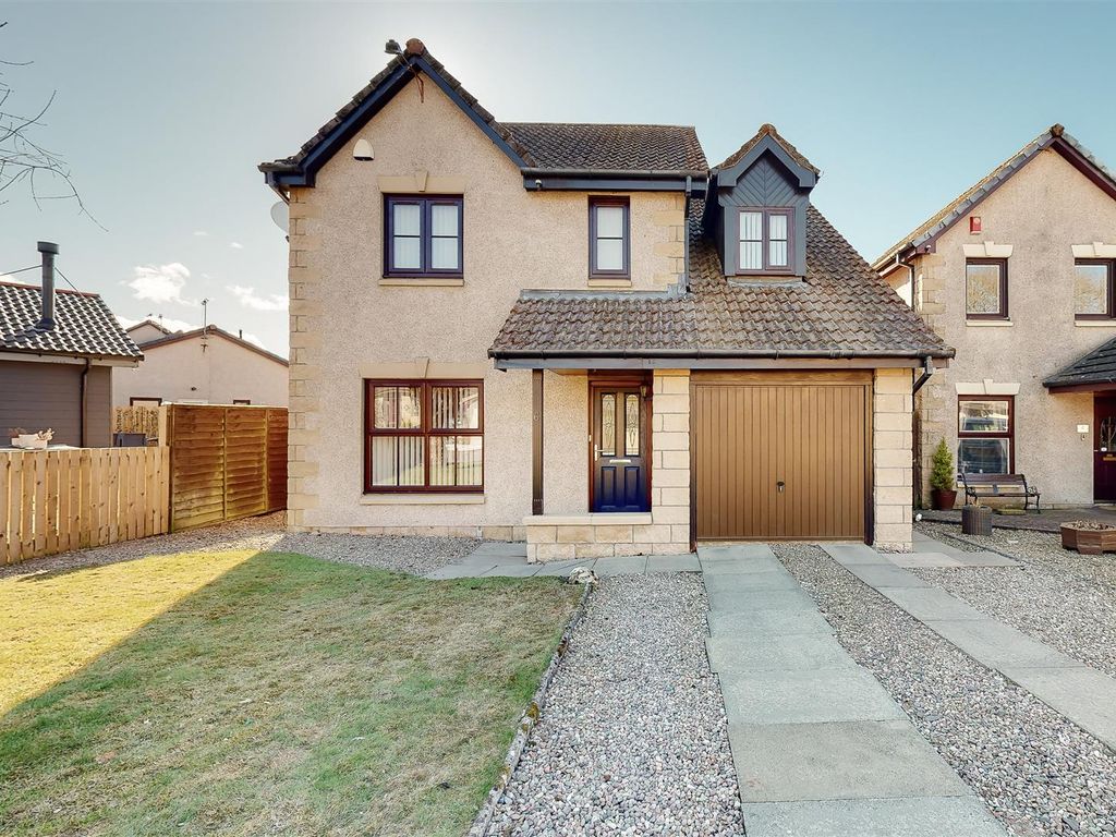 4 bed detached house for sale in Innewan Gardens, Bankfoot, Perth PH1