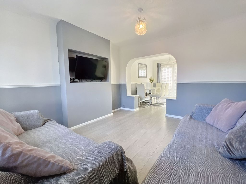 3 bed semidetached house for sale in Stockton Close, Newport NP19 Zoopla