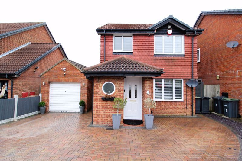 3 bed detached house for sale in Hawkfields, Luton LU2 Zoopla