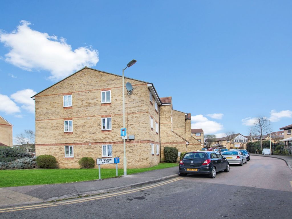 Studio for sale in Explorer Drive, Watford WD18 Zoopla