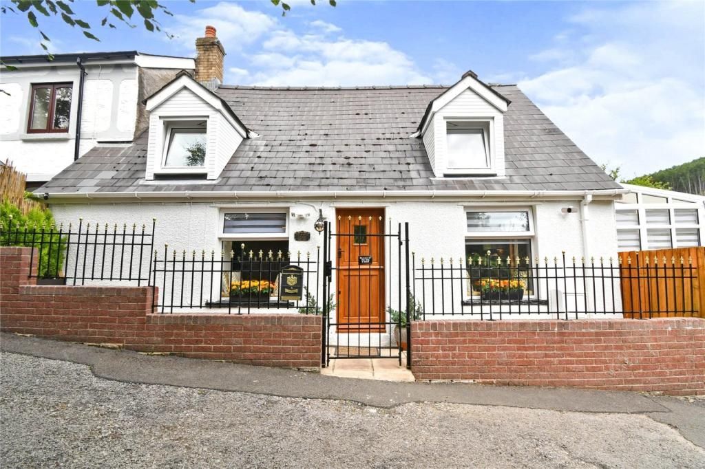 2 bed cottage for sale in The Pant, Newbridge, Newport, Gwent NP11 Zoopla