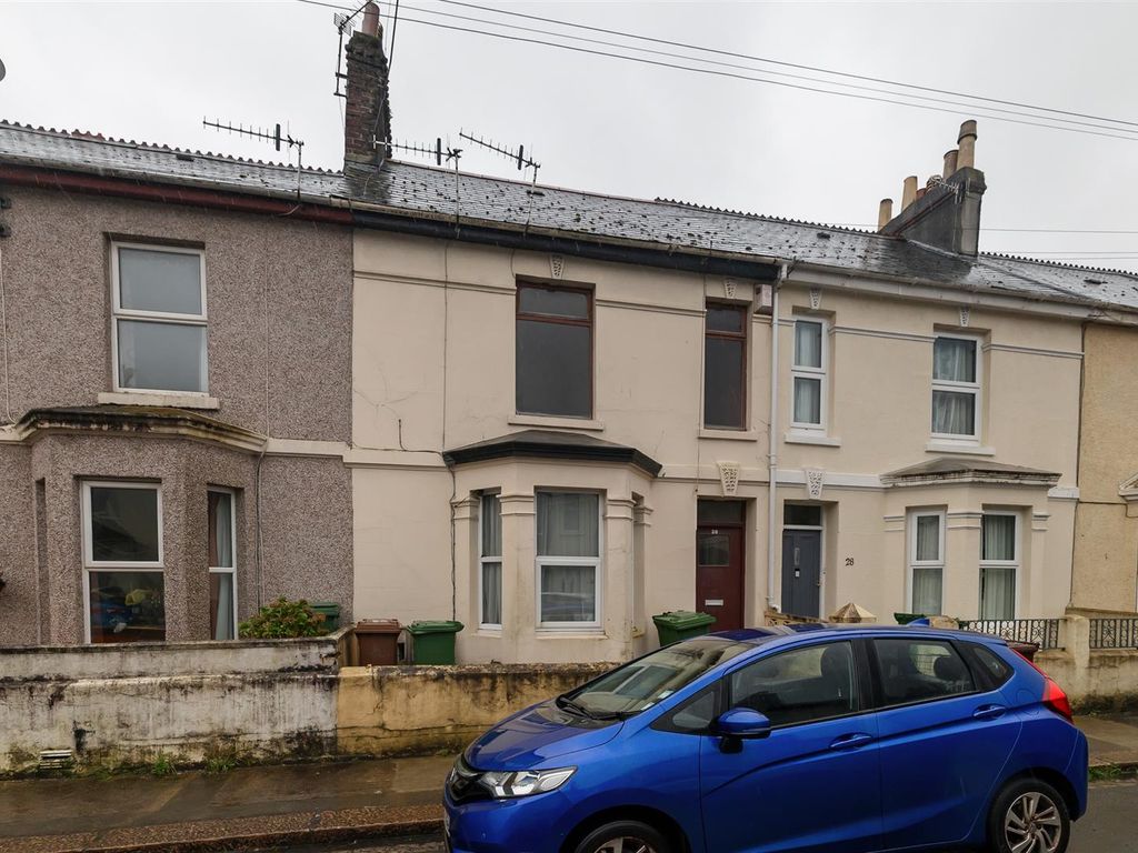 2 bed flat for sale in Julian Street, Cattedown, Plymouth PL4, £75,000