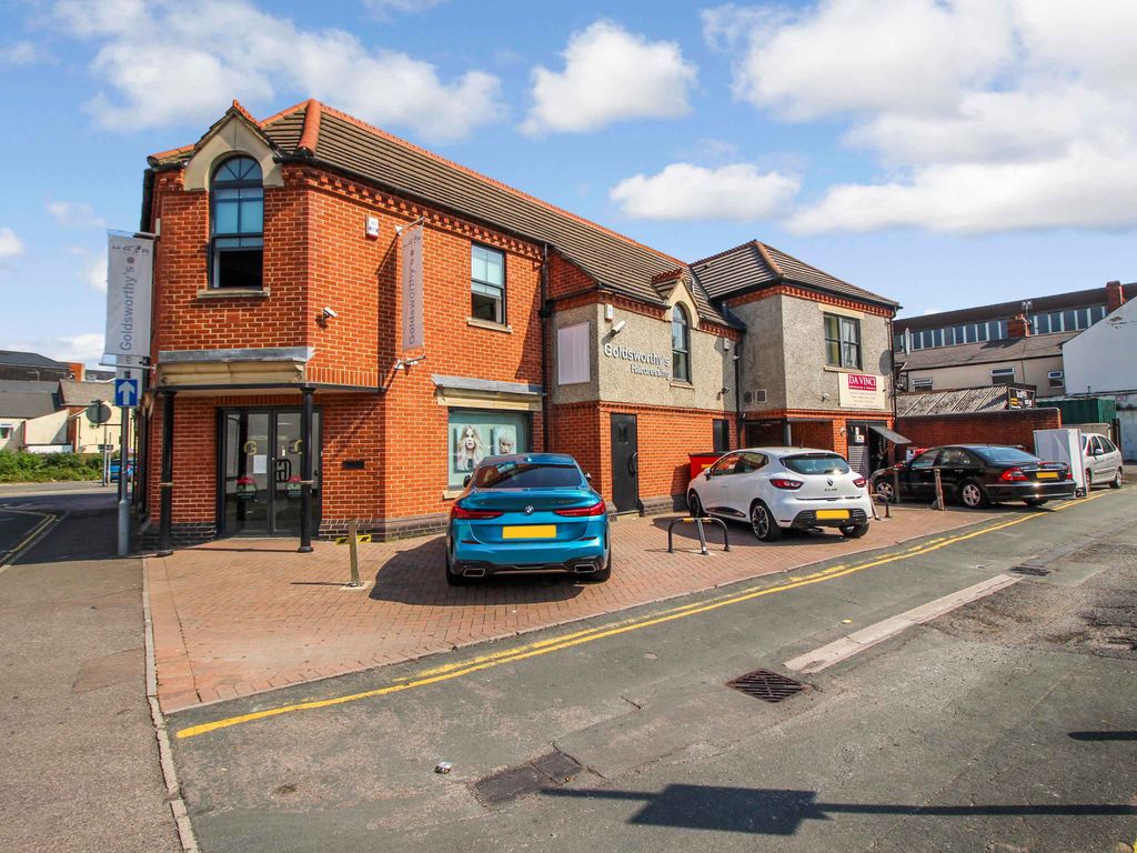 1 bed flat to rent in Catherine Street, Town Centre, Swindon SN1, £700