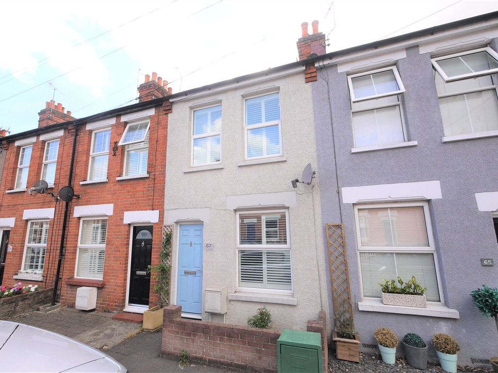 2 bed terraced house for sale in North Road Avenue, Brentwood, Essex