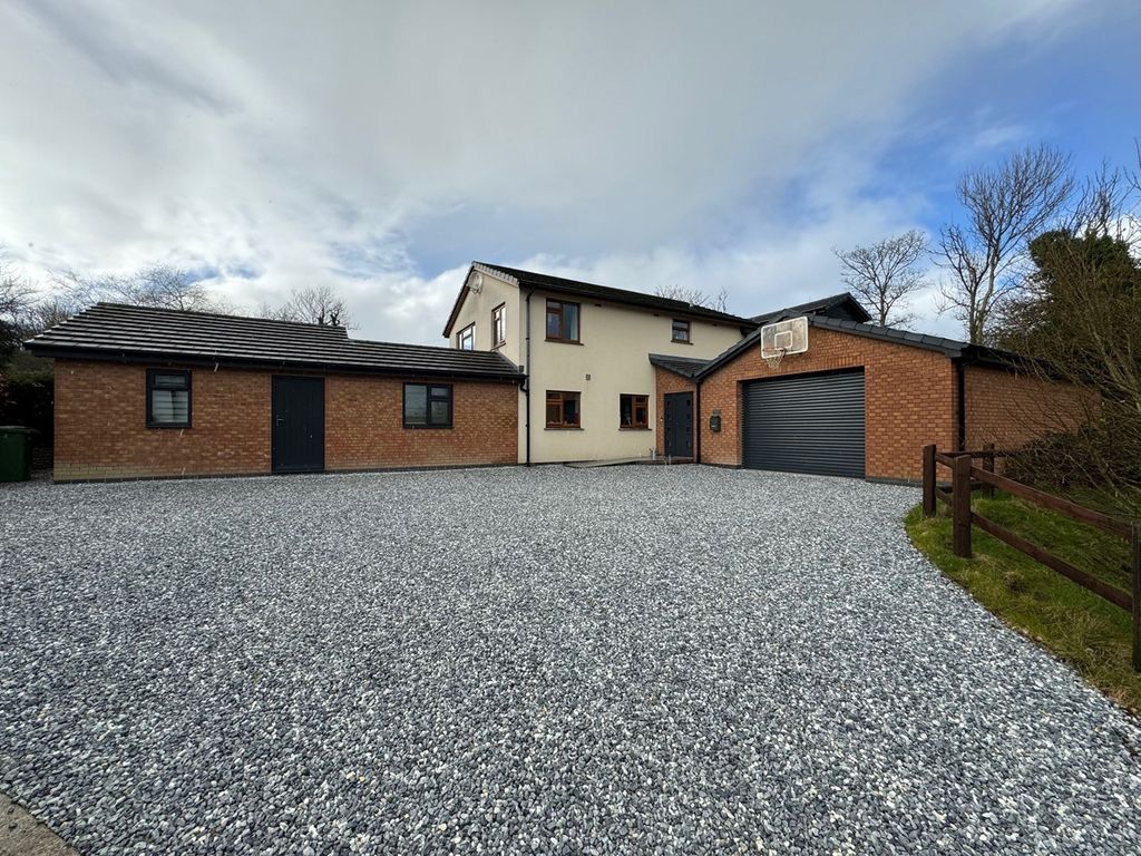 6 bed detached house for sale in Comins Coch, Aberystwyth SY23, £