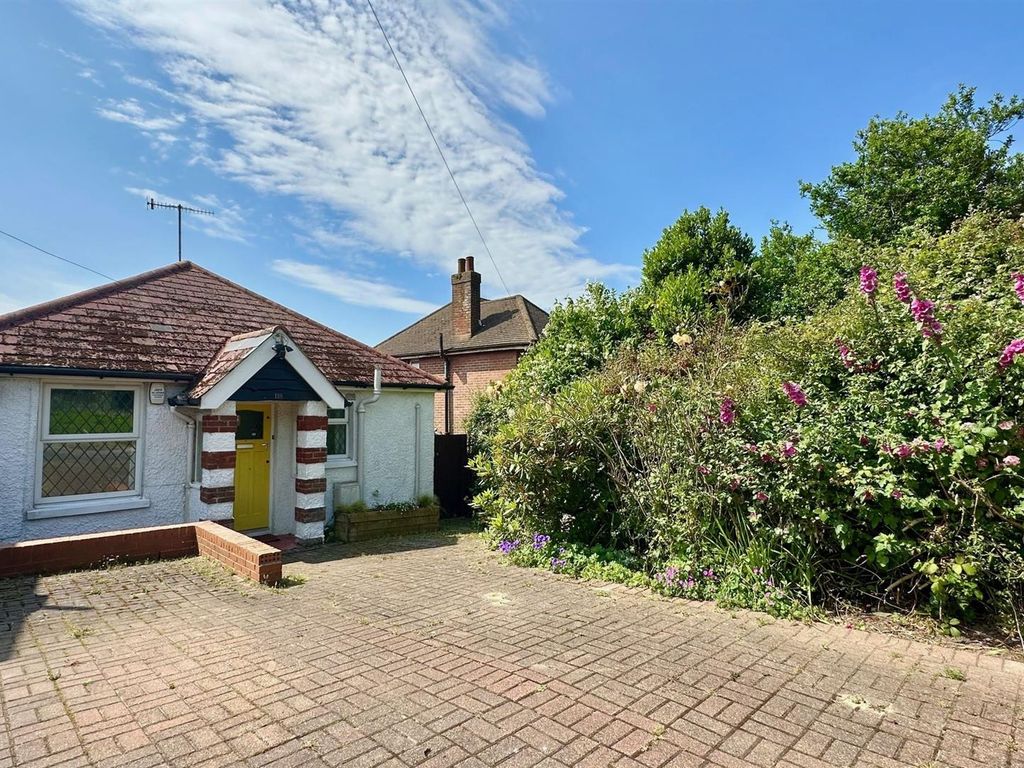 2 bed detached bungalow for sale in Fairlight Road, Hastings TN35, £
