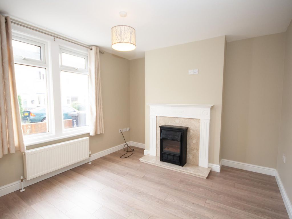 3 bed terraced house to rent in Jennings Street, Rodbourne, Swindon SN2