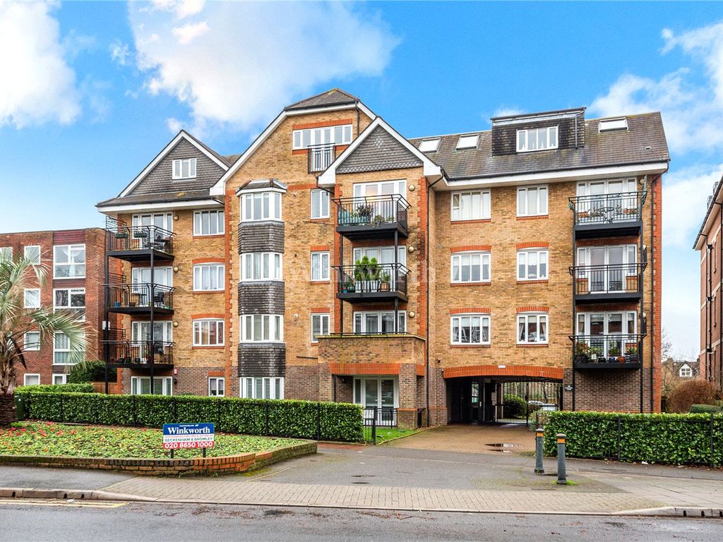 2 bed flat for sale in Bromley Road, Beckenham BR3, £475,000 Zoopla