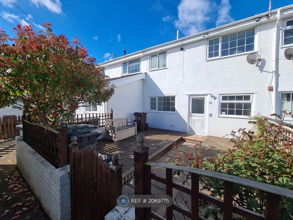 3 bed semidetached house to rent in The Meadows, Llandudno Junction LL31, £985 pcm Zoopla