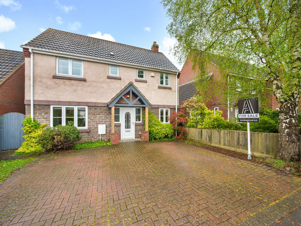 3 bed detached house for sale in Beesmoor Road, Bristol BS36 Zoopla