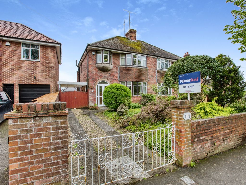 3 bed semidetached house for sale in Preston Road, Yeovil, Somerset