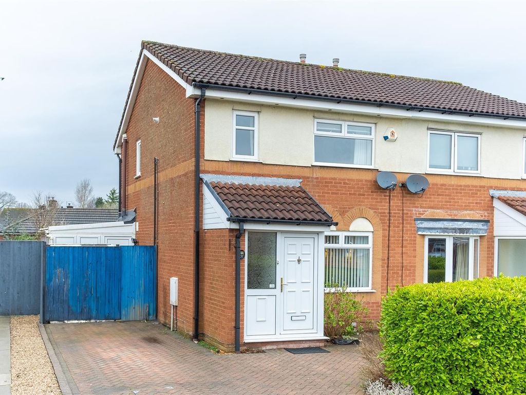 3 bed semidetached house for sale in Buckingham Avenue, Penwortham