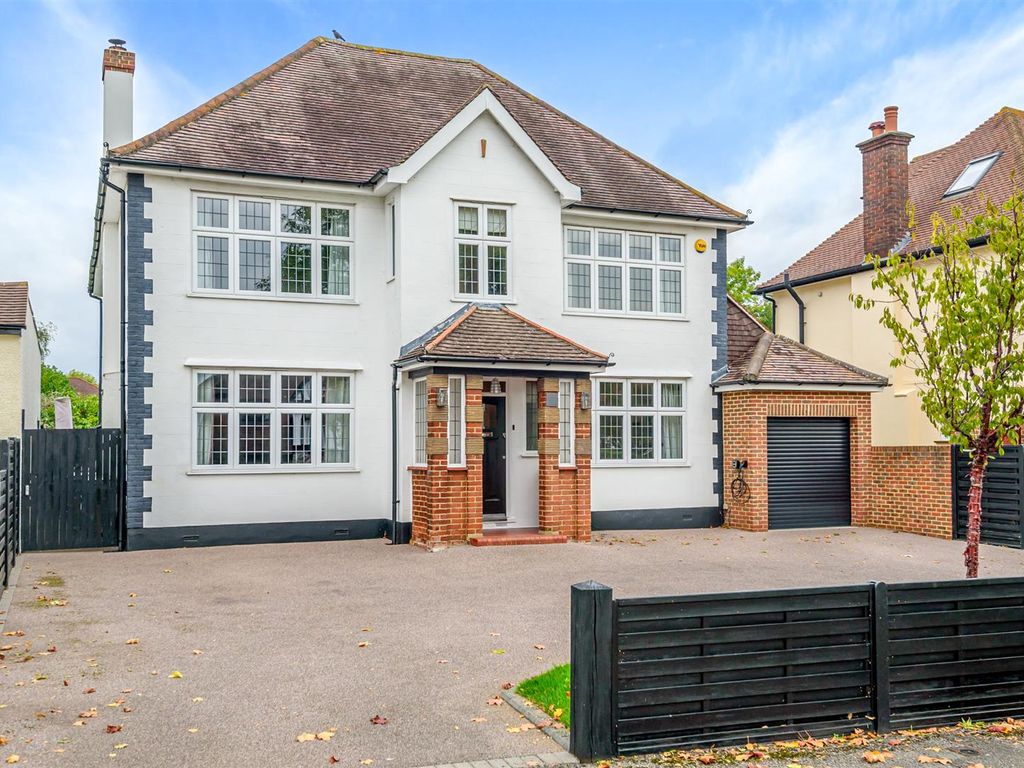 6 bed detached house for sale in Southway, Carshalton SM5 Zoopla